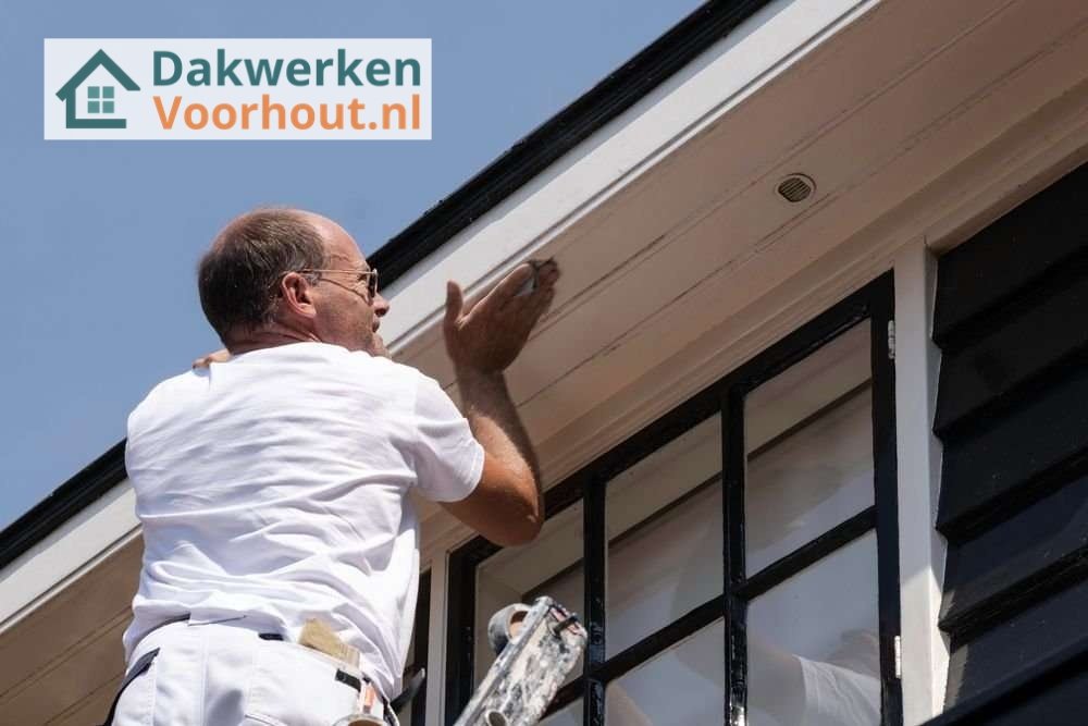 Dakgoot afwerken door onze dakdekker in Voorhout